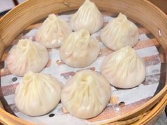 -莱莱小笼·乔艾