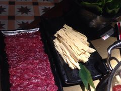 -左庭右院鲜牛肉火锅(新梅广场店)