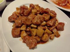 蒜子口蘑牛肉粒-燕春楼(海河华鼎店)