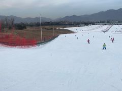 -华彬猛犸滑雪场