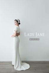 -Lady  Jane高端婚纱礼服馆