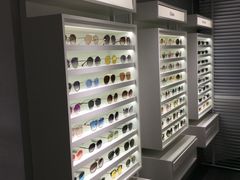 -目艮眼镜SHOWROOM(品牌集合店)