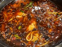 -鸿顺老铁锅美蛙鱼府(解放碑店)