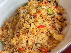 -MONICH牛排融合餐厅(和义大道购物中心店)