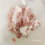 炒五花肉时，千万不要直接下锅！多加“1步”，肉不柴，又香又嫩