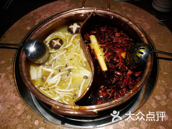 五厨·川味火锅(上海k11艺术中心店)牛油高汤鸳鸯锅图片 - 第22张