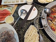 -杨肥肠火锅大排档(火车站花园店)