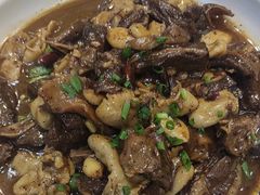 -黄泥岗·地道湖北菜(奥特莱斯店)