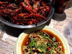 -巴厘龙虾·榜首油焖大虾(音乐学院·沿江酒馆店)