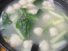 上汤鱼丸并鱼皮饺-汕尾小吃铜盘推(埔尾篮球场店)