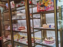 面包甜点陈列柜-巴黎贝甜(五道口店)