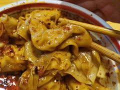 -八二小区抄手(龙湖上城天街店)