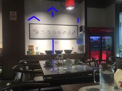 -尚尚仙·酸汤猪手·猪肚鸡火锅(华联万柳购物中心店)