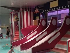 -涨巢·潮玩水疗局