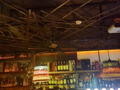 -城墙外BAR