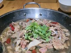 -大众跷脚牛肉馆·非遗传承单位(峨眉山店)