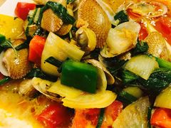 -J Daeng Seafood