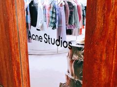 -Acne Studios(芮欧百货店)