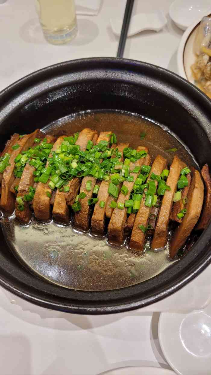 食里百香湖鲜馆(华庄商业广场店)-"每次去必点石锅爆米和香芋肉,其它