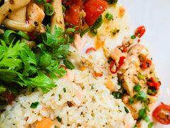 -Chom Cafe and Restaurant