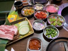 -香猪坊韩国烤肉专属门店(魏公村店)