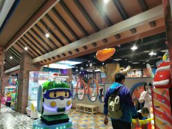 -卡通尼乐园(重庆南坪协信星光店)