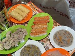 -大芊金重庆串串火锅(南京路店)
