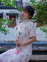 -一揽芳华汉服旗袍体验馆(拙政园店)