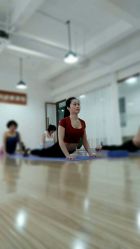 -亚太瑜伽普拉提学院