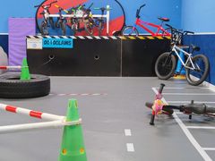 -八爪矩阵极限运动馆·儿童平衡车·感统训练(南海子公园校区)