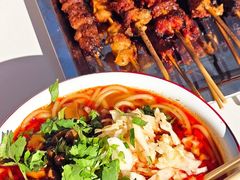 -珀玉莲花白米线店