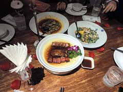 -鲨鱼餐厅.海景川粤餐厅(重庆天地店)