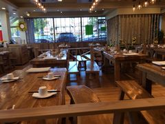 大堂-Happy Tree House BBQ Kingsway木屋炭烤(溫哥華店)
