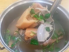 生压莲藕猪杂汤-潮汕裕成莲藕(泰沙路店)
