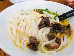 滋补乌鸡汤米线-村外有星光小食铺(长嘉汇店)
