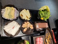 -炙爱鮮貨火锅(中东砂之船店)