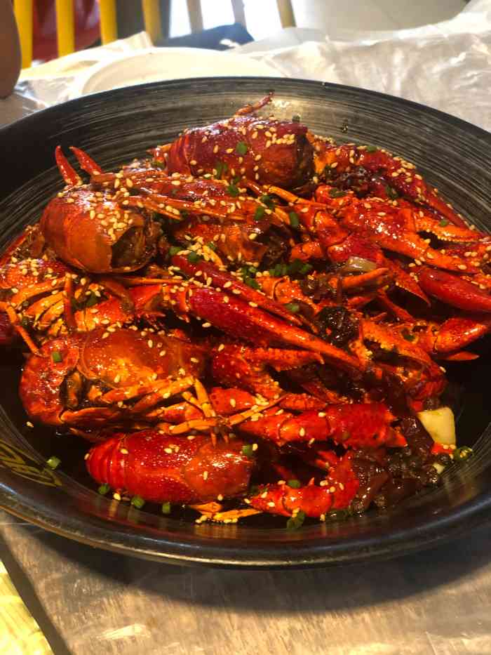 肥肥虾庄·金牌油焖大虾(光谷店)-"来武汉出差,连吃三顿小龙虾～「肥