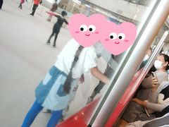 -冰纷万象滑冰场(沈阳万象城店)