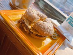 -Catch Bagel(芳草地店)