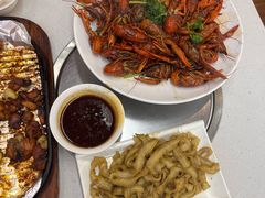 -老东镇啤酒屋海鲜加工·蒸汽海鲜·海鲜烧烤(台东店)