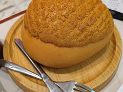 福气满满菠萝包-广府汤语·靓汤·早茶·小粤菜(仁恒梦店)