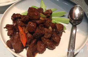 Black Pepper Stir-Fried Beef Cubes