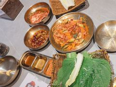-草家酱蟹炭火烤肉店(珲春南路一店)