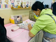 -哲学苑亲子园·早教婴儿托育·婴儿游泳(颐龙湾店)