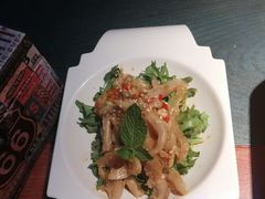 -多嘴超级肉蟹煲(杉杉国潮主题店)
