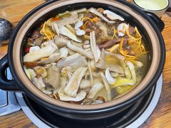 -菌之家·专业纯野生菌火锅·特色炒菌
