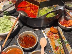 -三出山火锅(南京万象天地店)