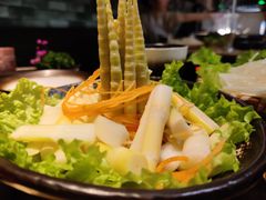 -湊湊火锅·茶憩(杭州湖滨银泰in77店)