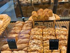 -Dough&Joe团憩(瑞虹天地月亮湾店)