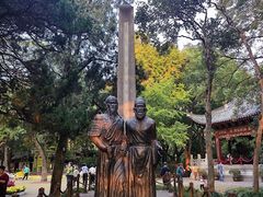 -汇龙潭